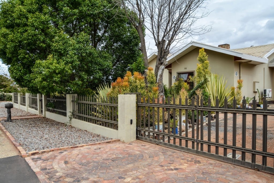 3 Bedroom Property for Sale in Vredendal Western Cape